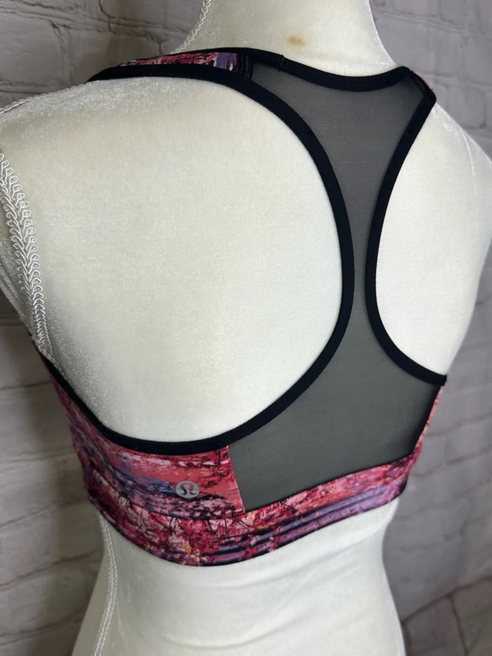 Lululemon Speed Up Bra Dahliascape Multi / Black